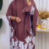 Lichtbruine hijab met jurk