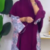 Donkerrode hijab met jurk