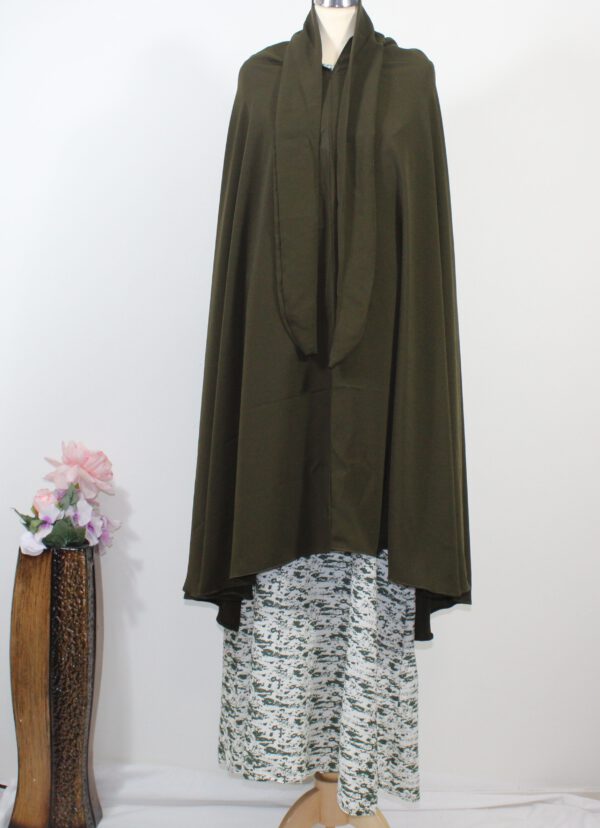 Olijfgroene hijab met jurk