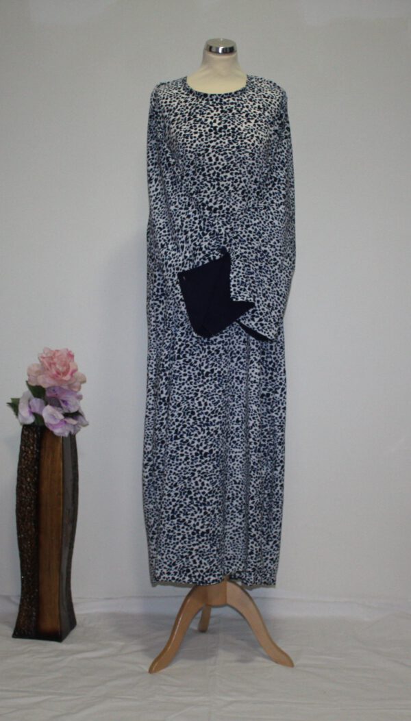 Donkerblauw hijab met jurk