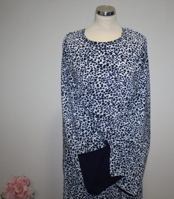 Donkerblauw hijab met jurk