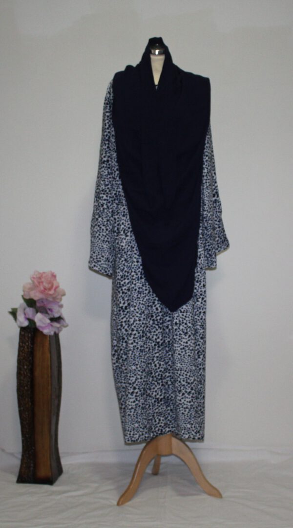 Donkerblauw hijab met jurk