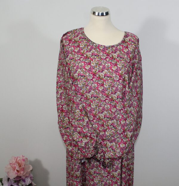 Roze hijab met jurk