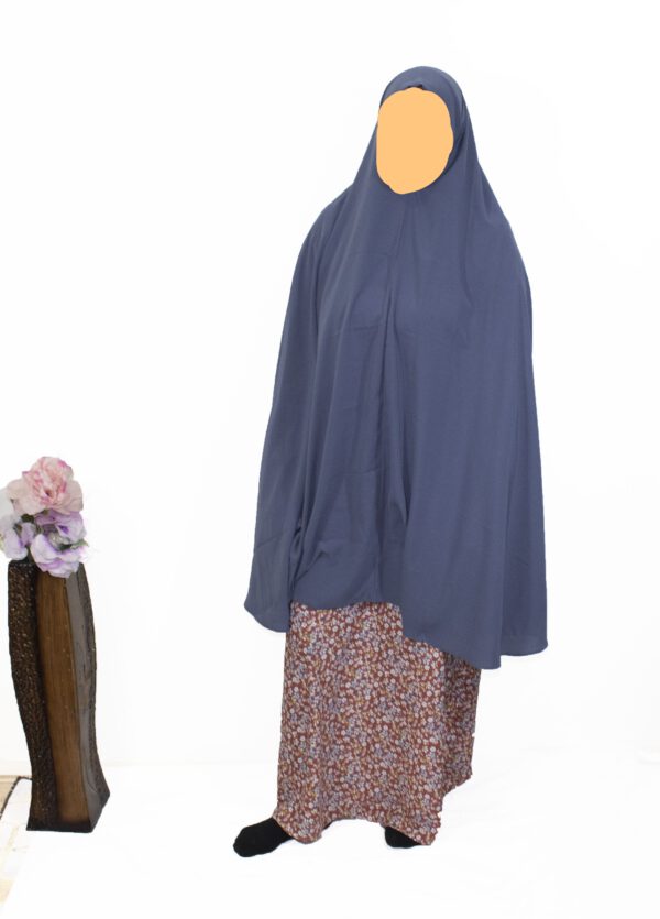 Grijze hijab met jurk