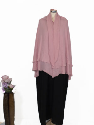 Roze dubbel shaffon hijab met jurk
