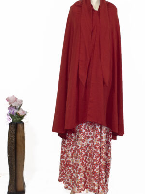 rode hijab met jurk